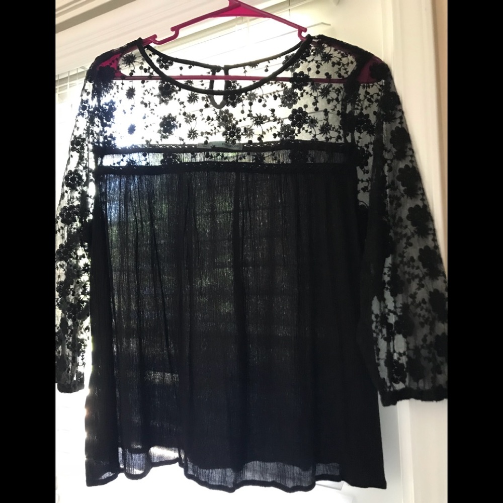 Maurice’s black upper lace top